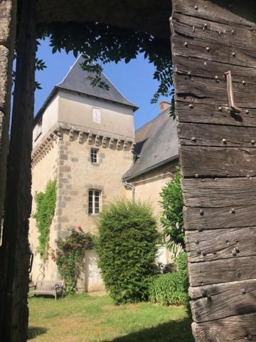 Chateau De Montautre Fromental Exteriér fotografie